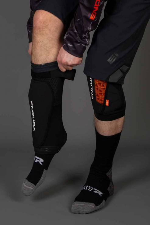 MT500 Lite Knee Protectors 2021