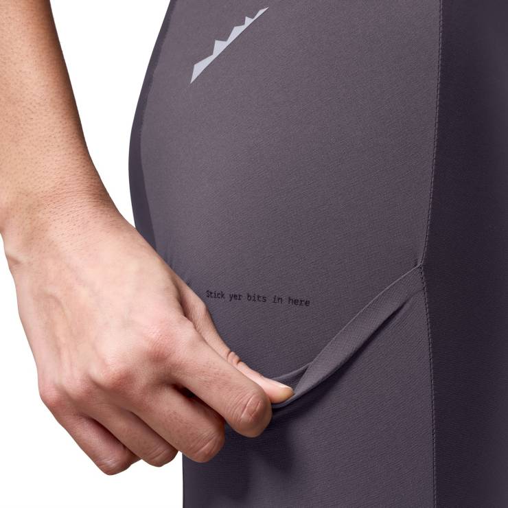 Damskie spodenki Endura Alltrack Ride Bibshort (3)