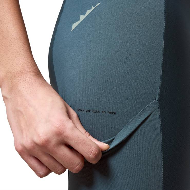 Damskie spodenki Endura Alltrack Ride Bibshort (3)